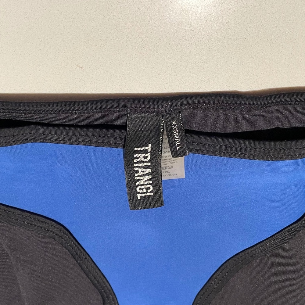 Triangl Bikini - Picture 4 of 4
